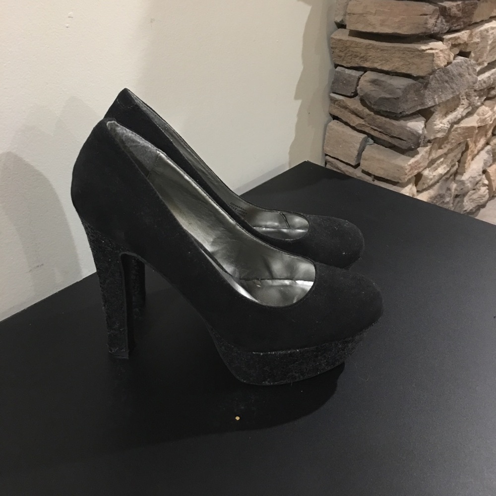 6 inch Guess heels
